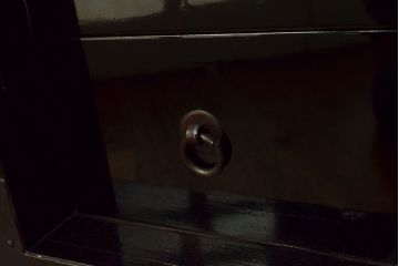 アンティーク庄内箪笥をリペア&カスタム!木製脚を取り付け。(引き出し、チェスト、時代箪笥)