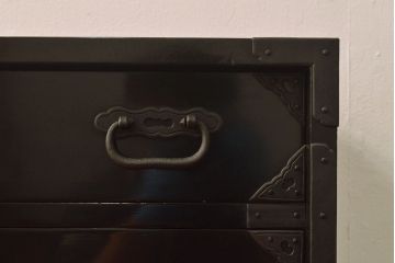 アンティーク庄内箪笥をリペア&カスタム!木製脚を取り付け。(引き出し、チェスト、時代箪笥)