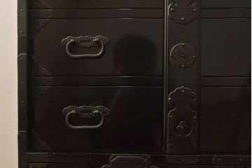 アンティーク庄内箪笥をリペア&カスタム!木製脚を取り付け。(引き出し、チェスト、時代箪笥)