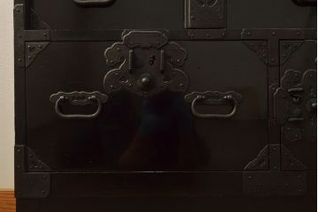 アンティーク庄内箪笥をリペア&カスタム!木製脚を取り付け。(引き出し、チェスト、時代箪笥)