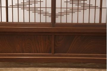 衝立をリペア&カスタム!破損していたガラスを新品のすりガラスに交換し、本体を着色・ワックスで仕上げ。(つい立て、建具、パーテーション)