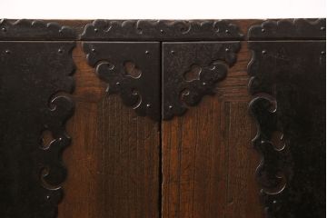 総桐帳場箪笥をリペア&カスタム!高品質リペアを施し、鍵を新規製作。(桐たんす、三国箪笥、時代箪笥)