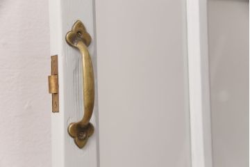 アンティークのガラス扉をリペア&カスタム!幅をリサイズ。(建具、ガラスドア、木製ドア)