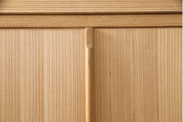 総桐箪笥の見た目を変えずに綺麗にリペア!本来の木肌を活かした木地色仕上げ。(衣装箪笥、着物箪笥、和タンス、桐たんす)