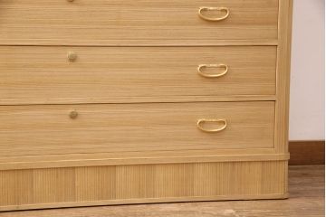 総桐箪笥の見た目を変えずに綺麗にリペア!本来の木肌を活かした木地色仕上げ。(衣装箪笥、着物箪笥、和タンス、桐たんす)