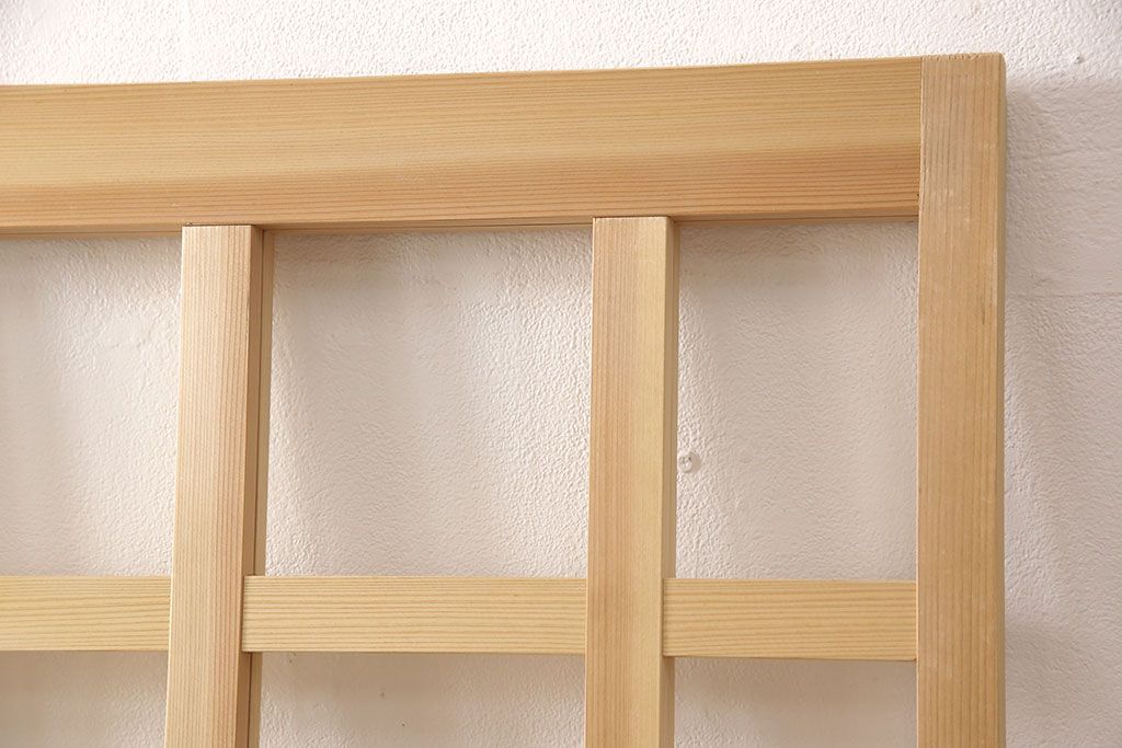 ガラス戸をリペア&カスタム!高さと幅をリサイズし、本体は無塗装のまま仕上げ。(引き戸、格子戸)