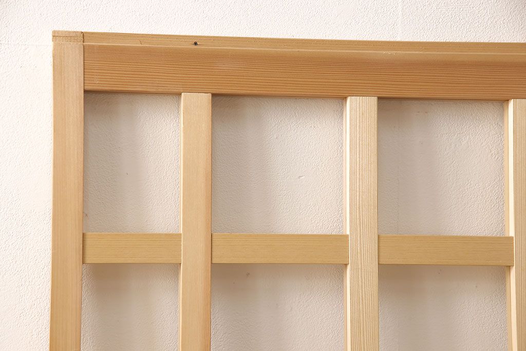 ガラス戸をリペア&カスタム!高さと幅をリサイズし、本体は無塗装のまま仕上げ。(引き戸、格子戸)