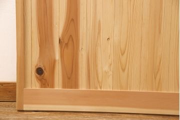 ガラス戸をリペア&カスタム!高さと幅をリサイズし、本体は無塗装のまま仕上げ。(引き戸、格子戸)