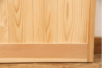 ガラス戸をリペア&カスタム!高さと幅をリサイズし、本体は無塗装のまま仕上げ。(引き戸、格子戸)