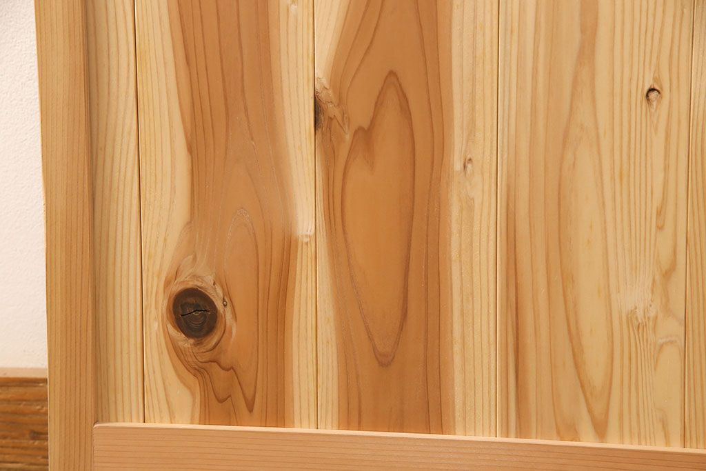 ガラス戸をリペア&カスタム!高さと幅をリサイズし、本体は無塗装のまま仕上げ。(引き戸、格子戸)