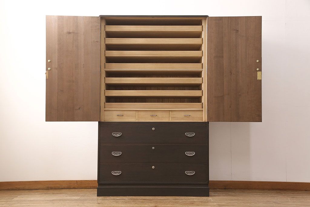 加茂桐層箪笥をリペア&カスタム!高品質リペアを施し、落ち着いた茶色に着色。(桐たんす、衣装箪笥、着物箪笥)