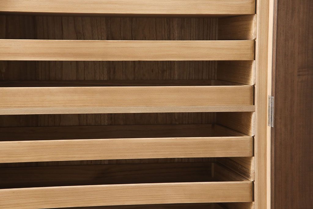 加茂桐層箪笥をリペア&カスタム!高品質リペアを施し、落ち着いた茶色に着色。(桐たんす、衣装箪笥、着物箪笥)