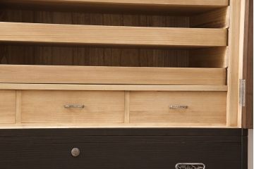 加茂桐層箪笥をリペア&カスタム!高品質リペアを施し、落ち着いた茶色に着色。(桐たんす、衣装箪笥、着物箪笥)