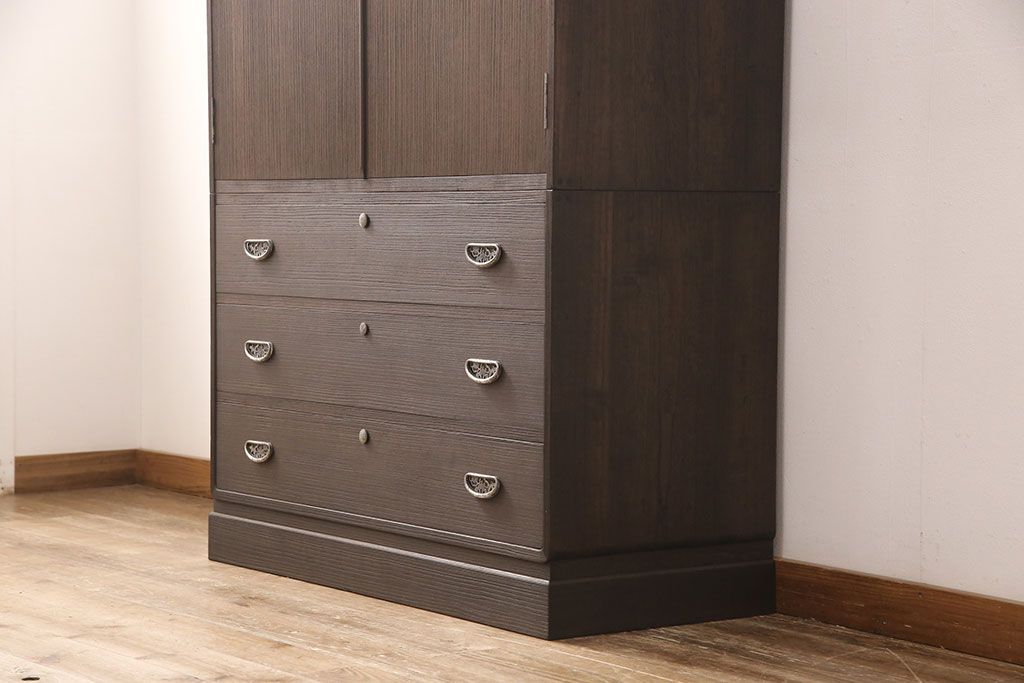 加茂桐層箪笥をリペア&カスタム!高品質リペアを施し、落ち着いた茶色に着色。(桐たんす、衣装箪笥、着物箪笥)