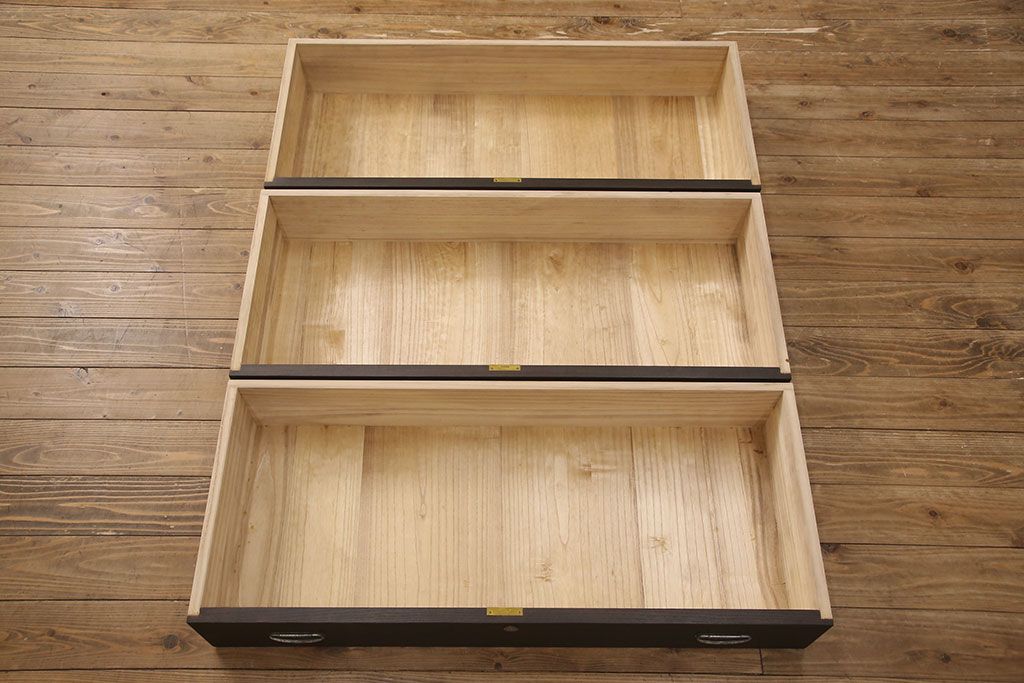 加茂桐層箪笥をリペア&カスタム!高品質リペアを施し、落ち着いた茶色に着色。(桐たんす、衣装箪笥、着物箪笥)