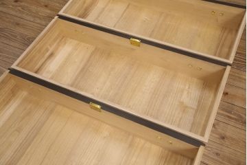 加茂桐層箪笥をリペア&カスタム!高品質リペアを施し、落ち着いた茶色に着色。(桐たんす、衣装箪笥、着物箪笥)