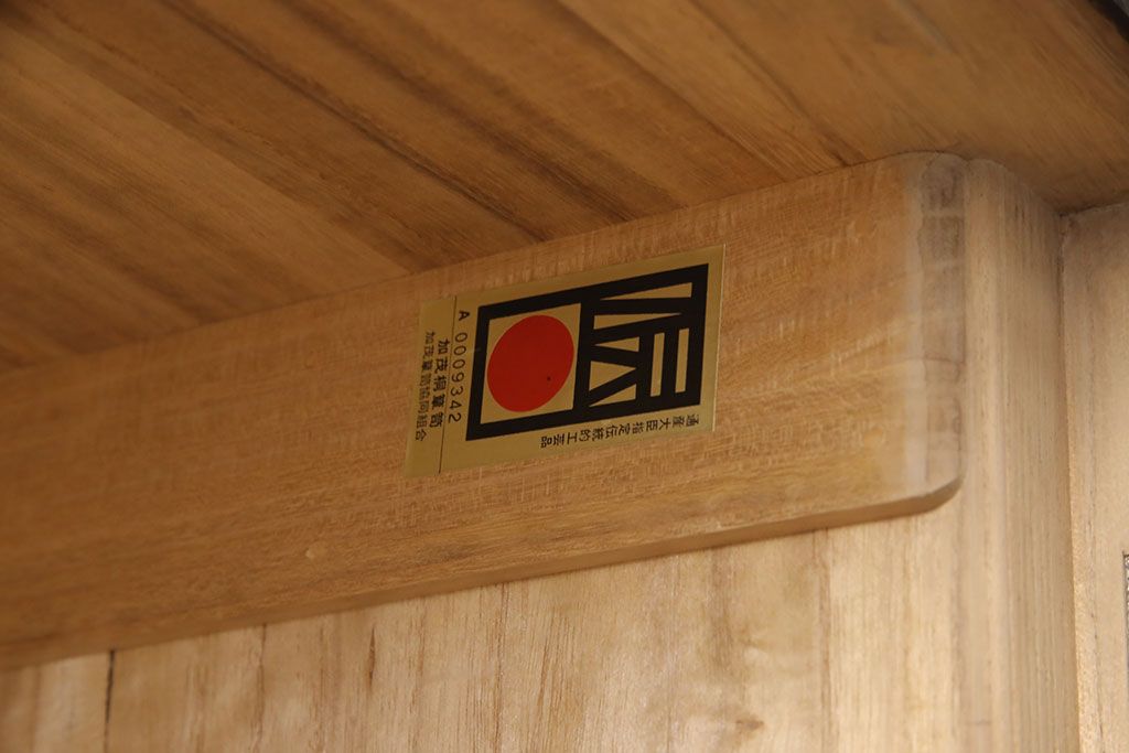 加茂桐層箪笥をリペア&カスタム!高品質リペアを施し、落ち着いた茶色に着色。(桐たんす、衣装箪笥、着物箪笥)