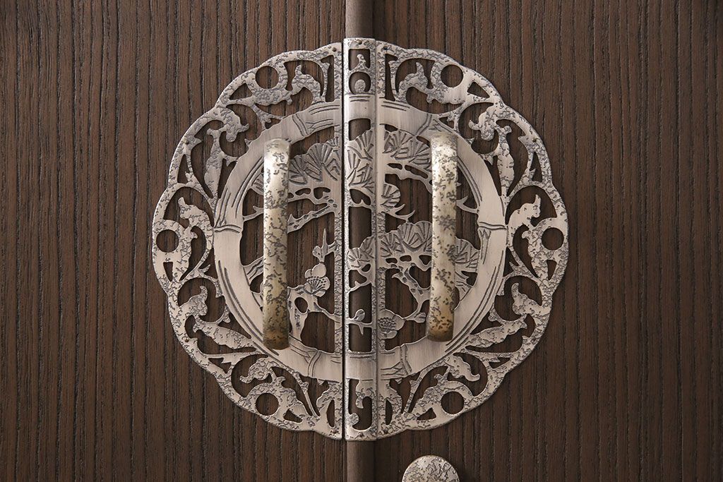 加茂桐層箪笥をリペア&カスタム!高品質リペアを施し、落ち着いた茶色に着色。(桐たんす、衣装箪笥、着物箪笥)