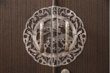 加茂桐層箪笥をリペア&カスタム!高品質リペアを施し、落ち着いた茶色に着色。(桐たんす、衣装箪笥、着物箪笥)