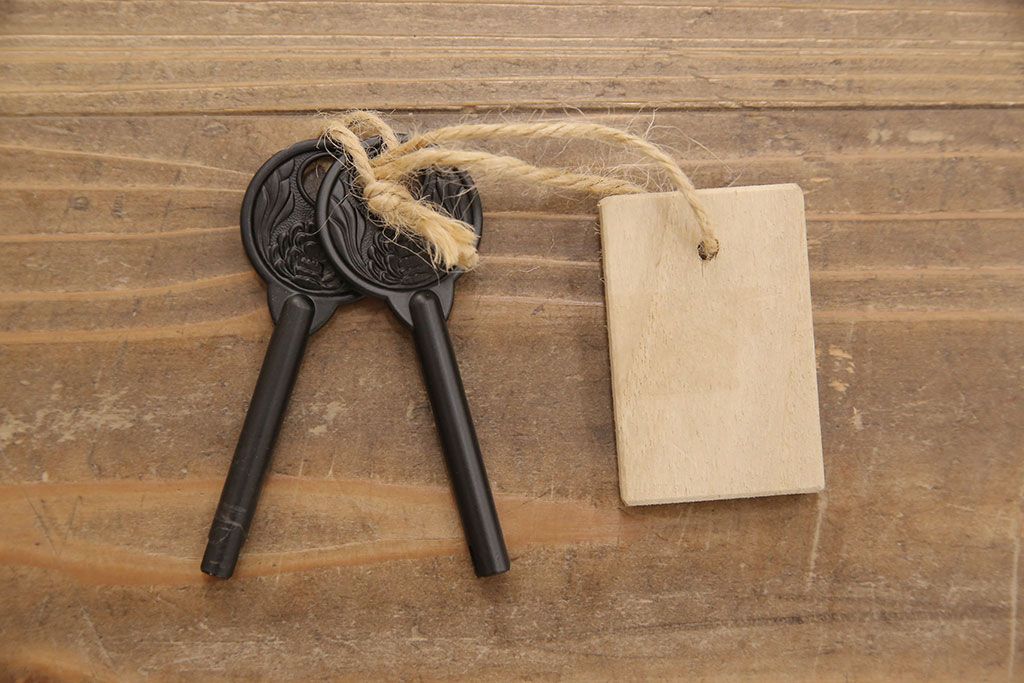 加茂桐層箪笥をリペア&カスタム!高品質リペアを施し、落ち着いた茶色に着色。(桐たんす、衣装箪笥、着物箪笥)