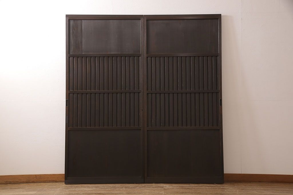 無双戸2枚セットをリペア&カスタム!引き戸・戸車を取り付け、ダークブラウンに着色し仕上げ。(無双窓、帯戸、建具、引き戸)