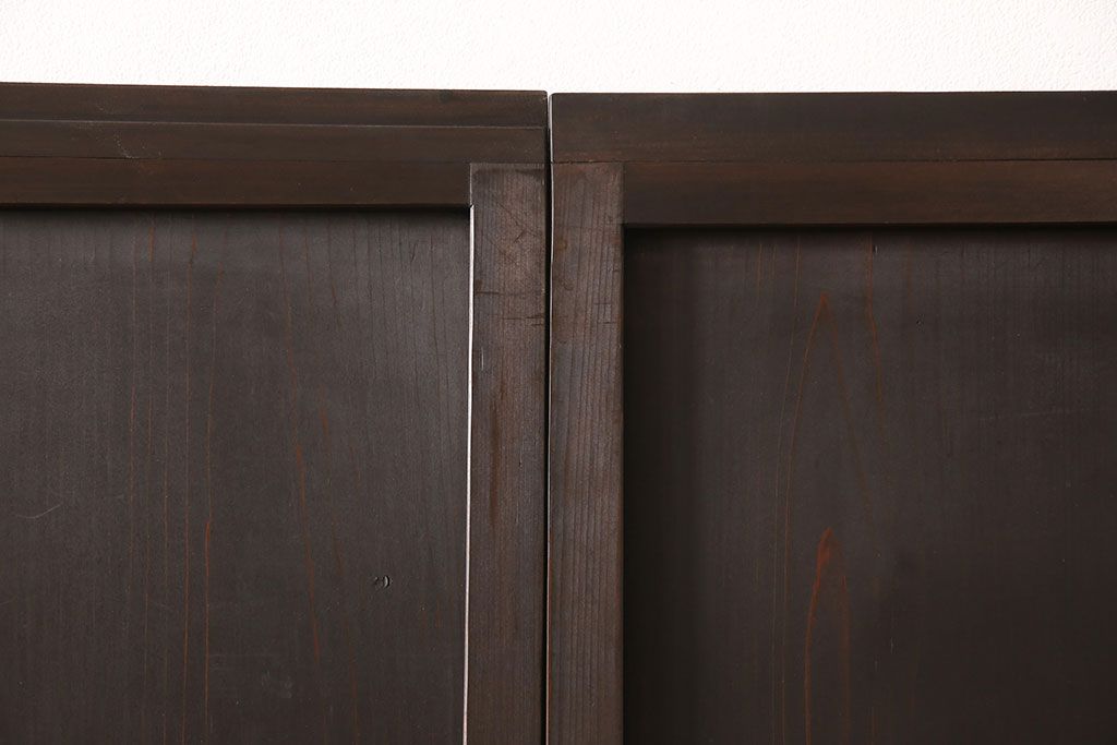 無双戸2枚セットをリペア&カスタム!引き戸・戸車を取り付け、ダークブラウンに着色し仕上げ。(無双窓、帯戸、建具、引き戸)