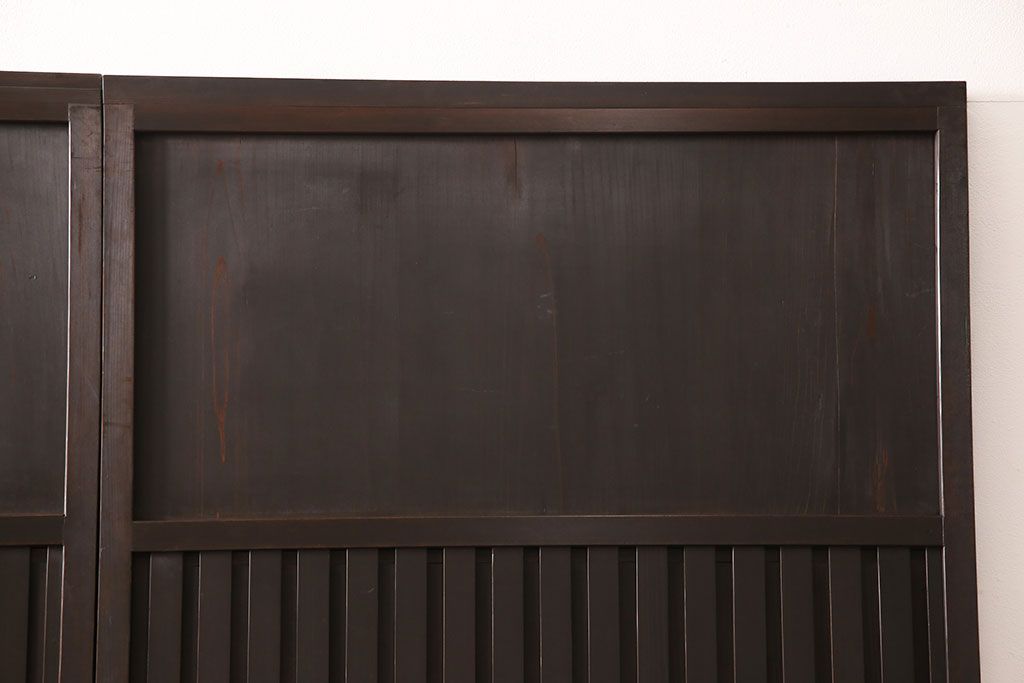 無双戸2枚セットをリペア&カスタム!引き戸・戸車を取り付け、ダークブラウンに着色し仕上げ。(無双窓、帯戸、建具、引き戸)