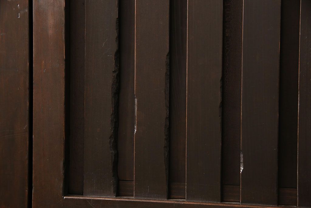 無双戸2枚セットをリペア&カスタム!引き戸・戸車を取り付け、ダークブラウンに着色し仕上げ。(無双窓、帯戸、建具、引き戸)