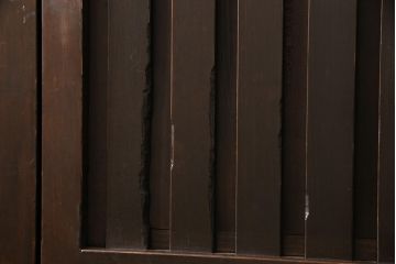 無双戸2枚セットをリペア&カスタム!引き戸・戸車を取り付け、ダークブラウンに着色し仕上げ。(無双窓、帯戸、建具、引き戸)