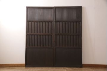 無双戸2枚セットをリペア&カスタム!引き戸・戸車を取り付け、ダークブラウンに着色し仕上げ。(無双窓、帯戸、建具、引き戸)