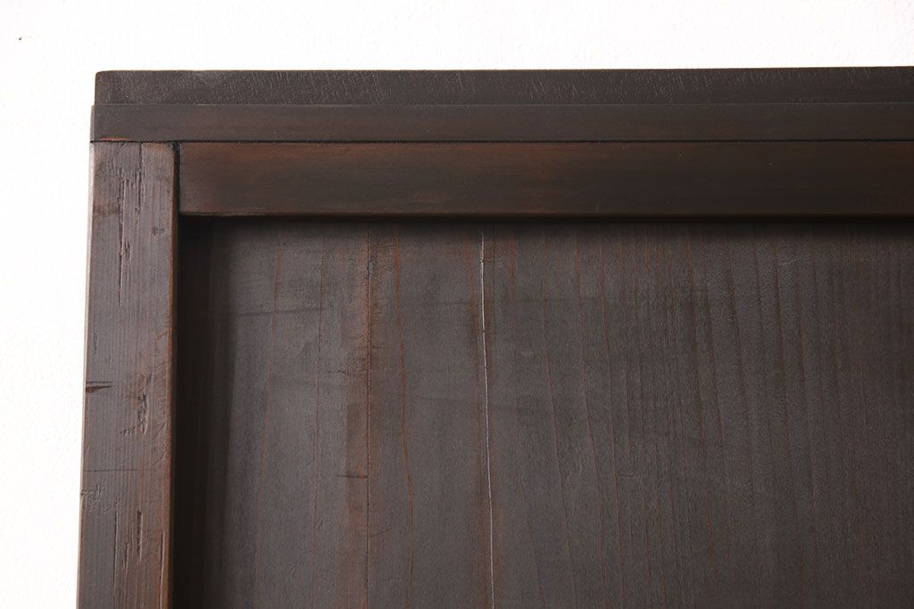 無双戸2枚セットをリペア&カスタム!引き戸・戸車を取り付け、ダークブラウンに着色し仕上げ。(無双窓、帯戸、建具、引き戸)