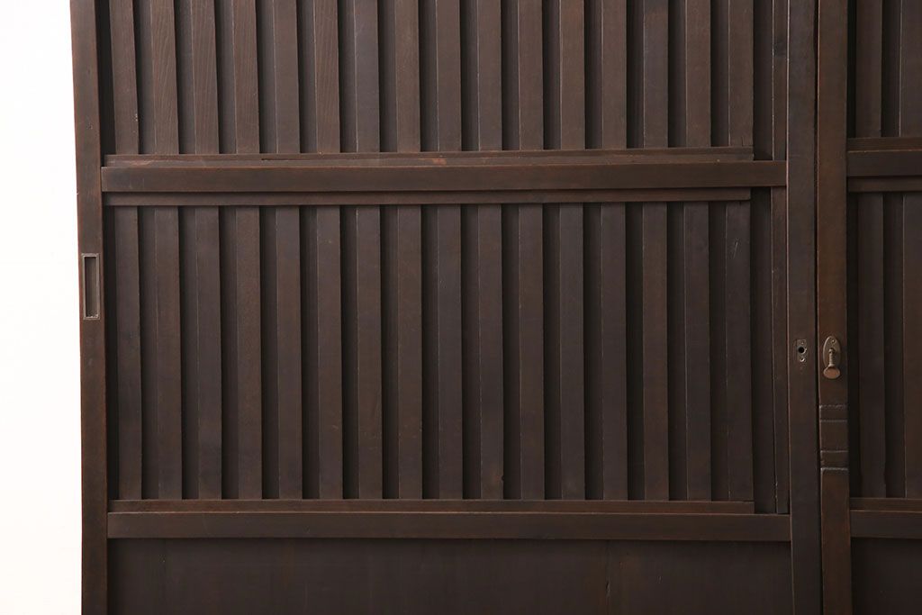 無双戸2枚セットをリペア&カスタム!引き戸・戸車を取り付け、ダークブラウンに着色し仕上げ。(無双窓、帯戸、建具、引き戸)