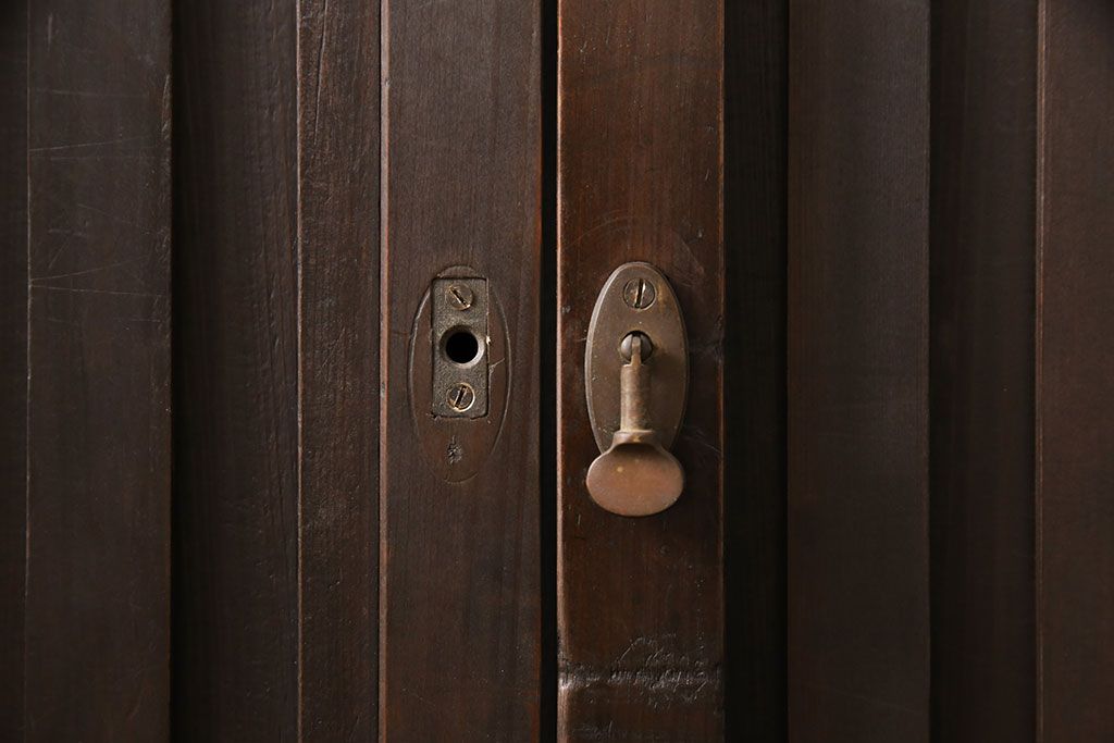 無双戸2枚セットをリペア&カスタム!引き戸・戸車を取り付け、ダークブラウンに着色し仕上げ。(無双窓、帯戸、建具、引き戸)