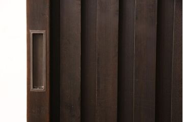 無双戸2枚セットをリペア&カスタム!引き戸・戸車を取り付け、ダークブラウンに着色し仕上げ。(無双窓、帯戸、建具、引き戸)