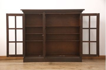 北海道民芸家具のサイドキャビネットをリペア&カスタム!天板と台輪を取り付け、本体の色に合わせて着色し仕上げ。(収納棚、戸棚)