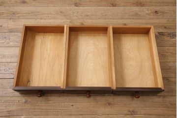 松本民芸家具のローボードをリペア&カスタム!建具をガラス戸に変更し、天板と脚を取り付けテレビ台にリメイク。(テレビボード、リビングボード)