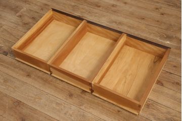 松本民芸家具のローボードをリペア&カスタム!建具をガラス戸に変更し、天板と脚を取り付けテレビ台にリメイク。(テレビボード、リビングボード)