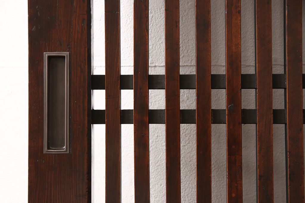 格子帯戸をリペア&カスタム!幅を小さくリサイズ。(引き戸、建具)