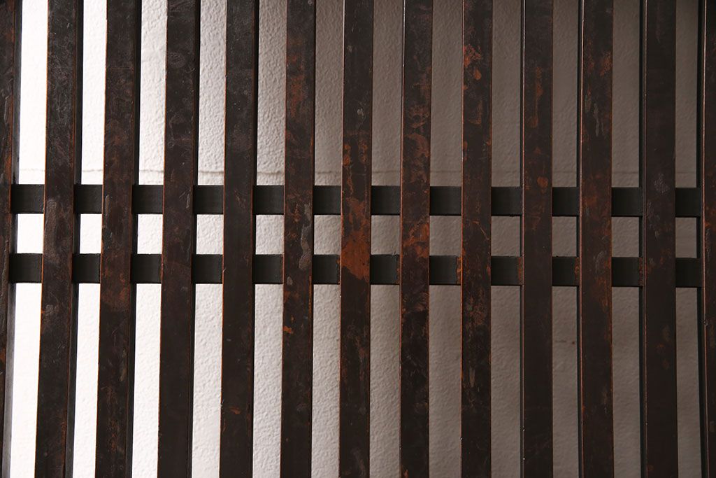 格子帯戸をリペア&カスタム!幅を小さくリサイズ。(引き戸、建具)