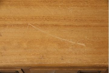 アンティークチェストの見た目を変えずに綺麗にリペア!(薬箪笥、引き出し、ローチェスト)