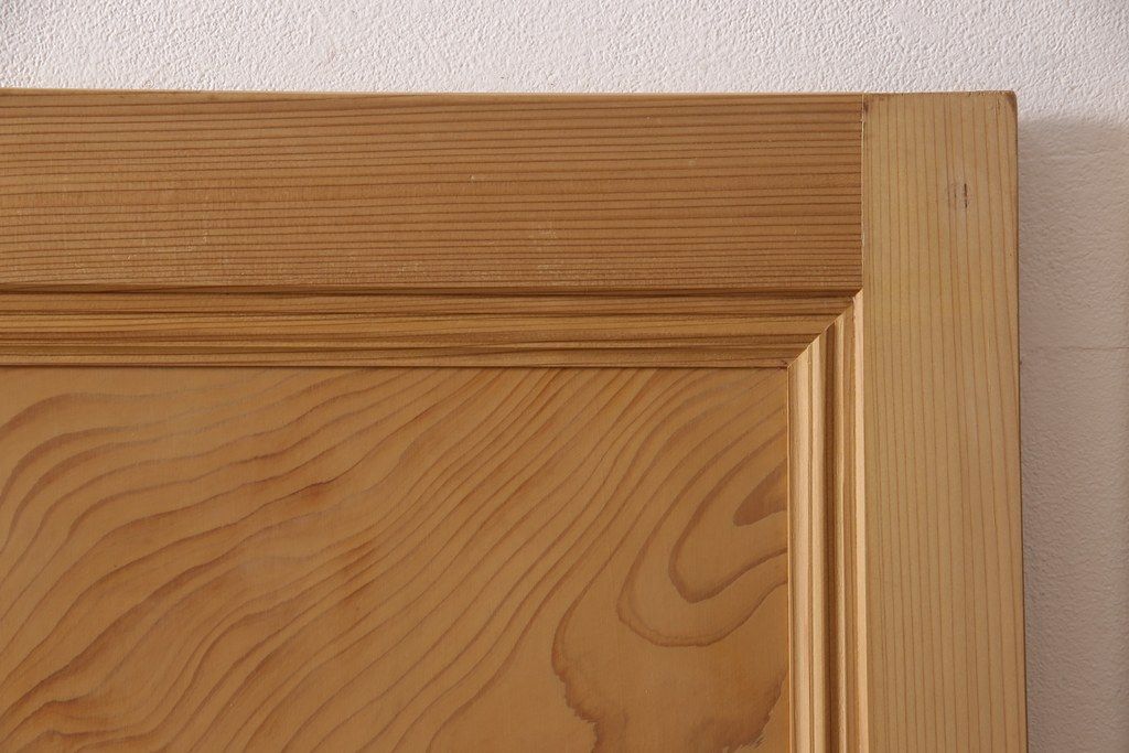 ガラス帯戸3枚セットをリペア&カスタム!引き違い戸として使用のために2枚を高さと幅をリサイズし、戸車を取り付け。もう1枚は開き戸仕様に加工。(建具、引き戸、ドア)