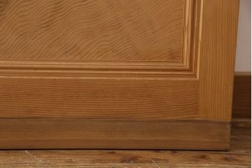 ガラス帯戸3枚セットをリペア&カスタム!引き違い戸として使用のために2枚を高さと幅をリサイズし、戸車を取り付け。もう1枚は開き戸仕様に加工。(建具、引き戸、ドア)