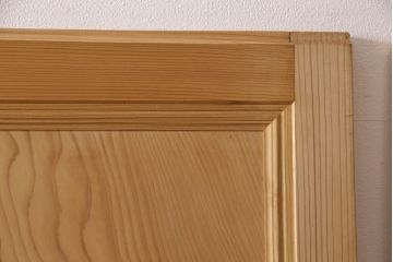 ガラス帯戸3枚セットをリペア&カスタム!引き違い戸として使用のために2枚を高さと幅をリサイズし、戸車を取り付け。もう1枚は開き戸仕様に加工。(建具、引き戸、ドア)