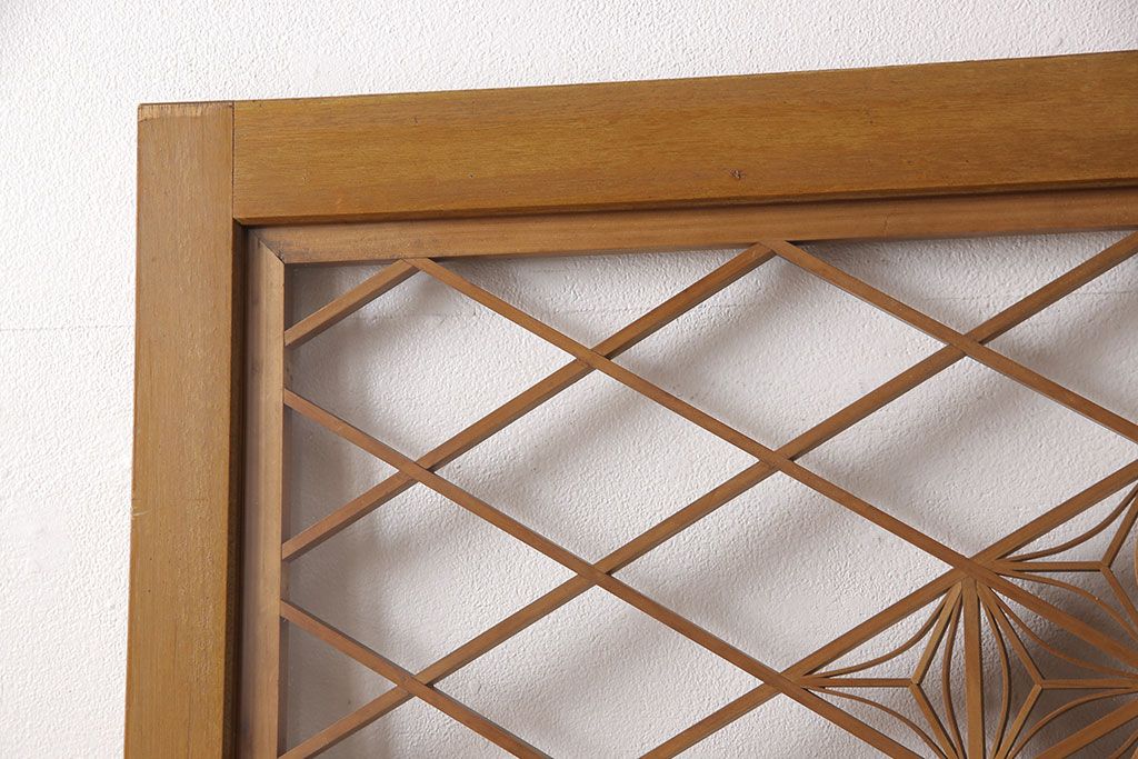 組子入りガラス戸2枚をリペア&カスタム!高さと幅をリサイズし、戸車を取り付け。(引き戸、建具)