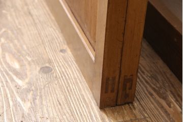 組子入りガラス戸2枚をリペア&カスタム!高さと幅をリサイズし、戸車を取り付け。(引き戸、建具)