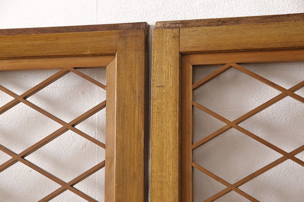 組子入りガラス戸2枚をリペア&カスタム!高さと幅をリサイズし、戸車を取り付け。(引き戸、建具)