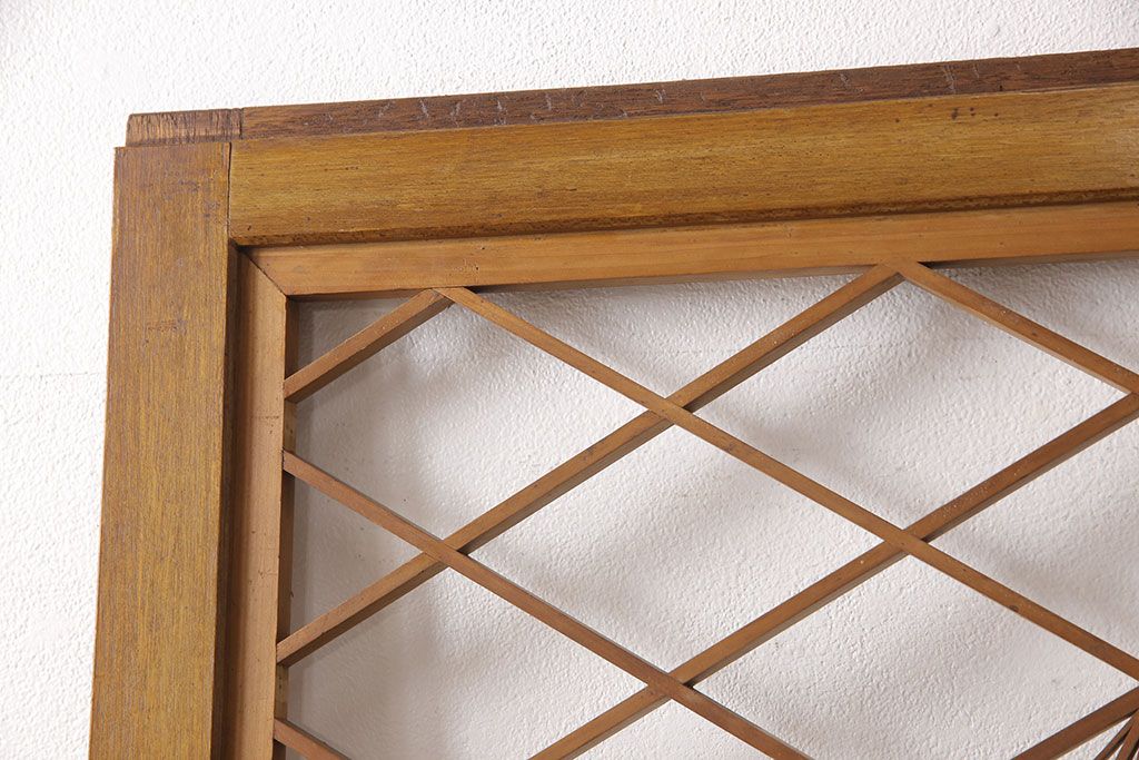 組子入りガラス戸2枚をリペア&カスタム!高さと幅をリサイズし、戸車を取り付け。(引き戸、建具)