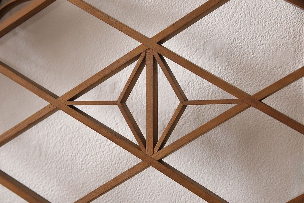 組子入りガラス戸2枚をリペア&カスタム!高さと幅をリサイズし、戸車を取り付け。(引き戸、建具)