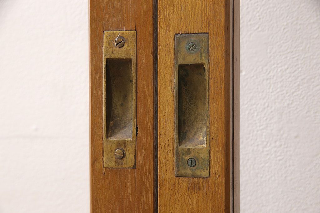 組子入りガラス戸2枚をリペア&カスタム!高さと幅をリサイズし、戸車を取り付け。(引き戸、建具)