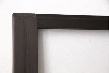 アンティークガラス戸3枚セットをリペア&カスタム!高さと幅をリサイズし、戸車・引手パーツを取り付け。本体を落ち着いた茶色に着色し仕上げ。(建具、引き戸)